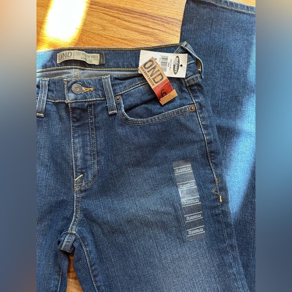 Old Navy Denim Just Below the Waist Bootcut Jeans Dark Wash Size 6 NWT - Picture 3 of 10